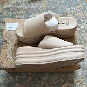 Free People Harbor Flatform Sandals